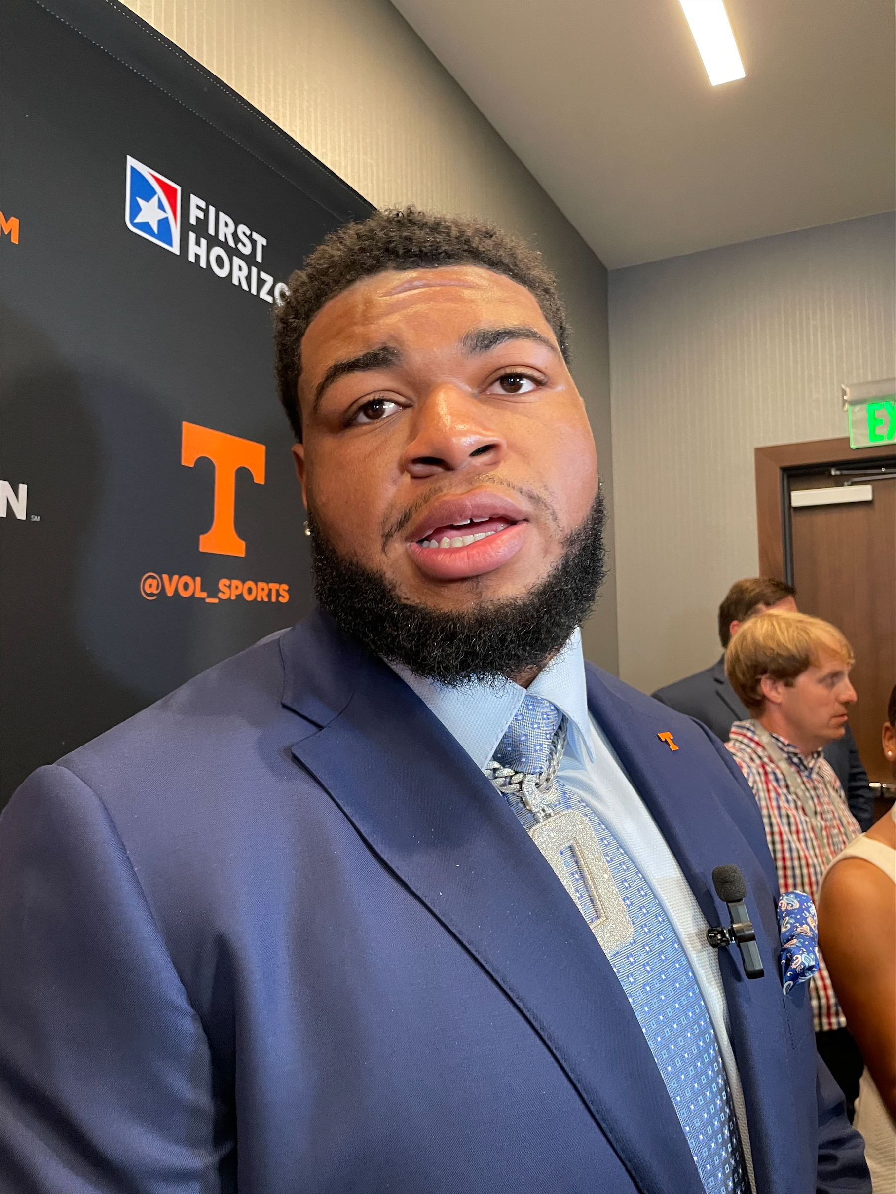 Omari Thomas - Tennessee DL w/Local Media (7.20.23)