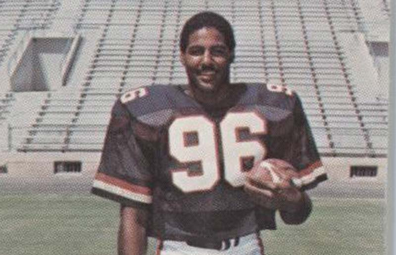 INTERVIEW: UA tight end Glenn Howell '85