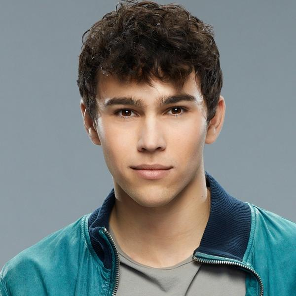 Max Schneider LIVE in Studio 104 episode artwork
