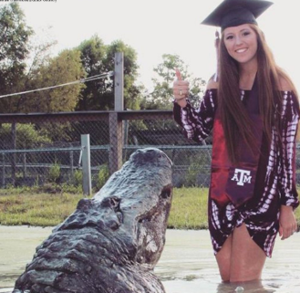 Texas A&M Student Takes Viral Photo With Gator episode artwork
