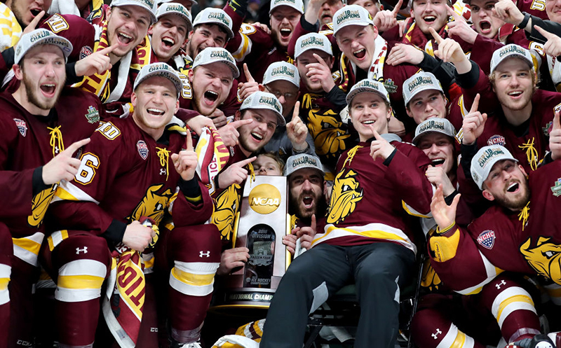 Highlight: The final call, as Minnesota-Duluth defeats Notre Dame 2-1 to win the 2018 Frozen Four Championship