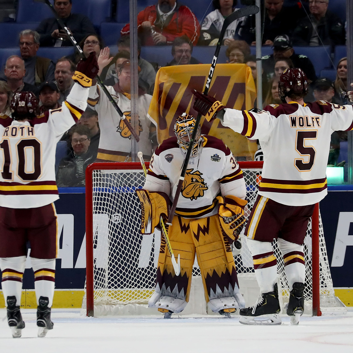 Highlights: Minnesota-Duluth tops Providence to return to title game