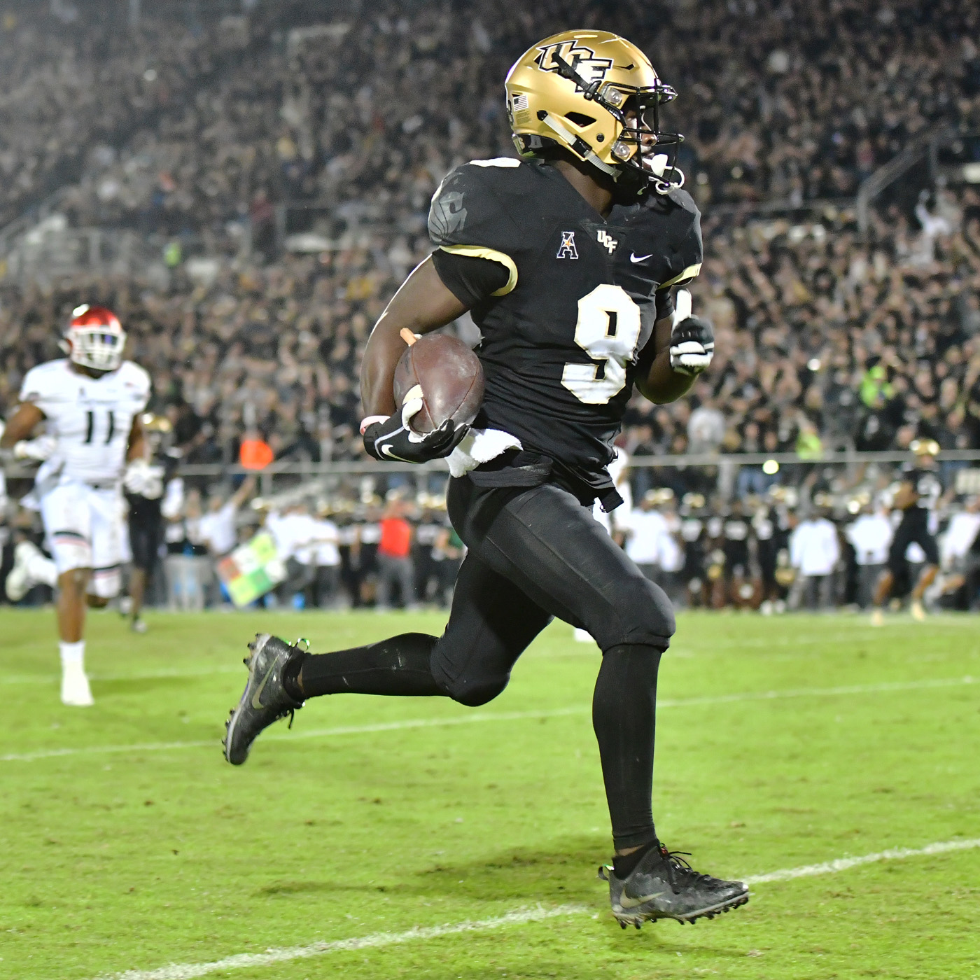 Highlights: UCF 38 - Cincinnati 13