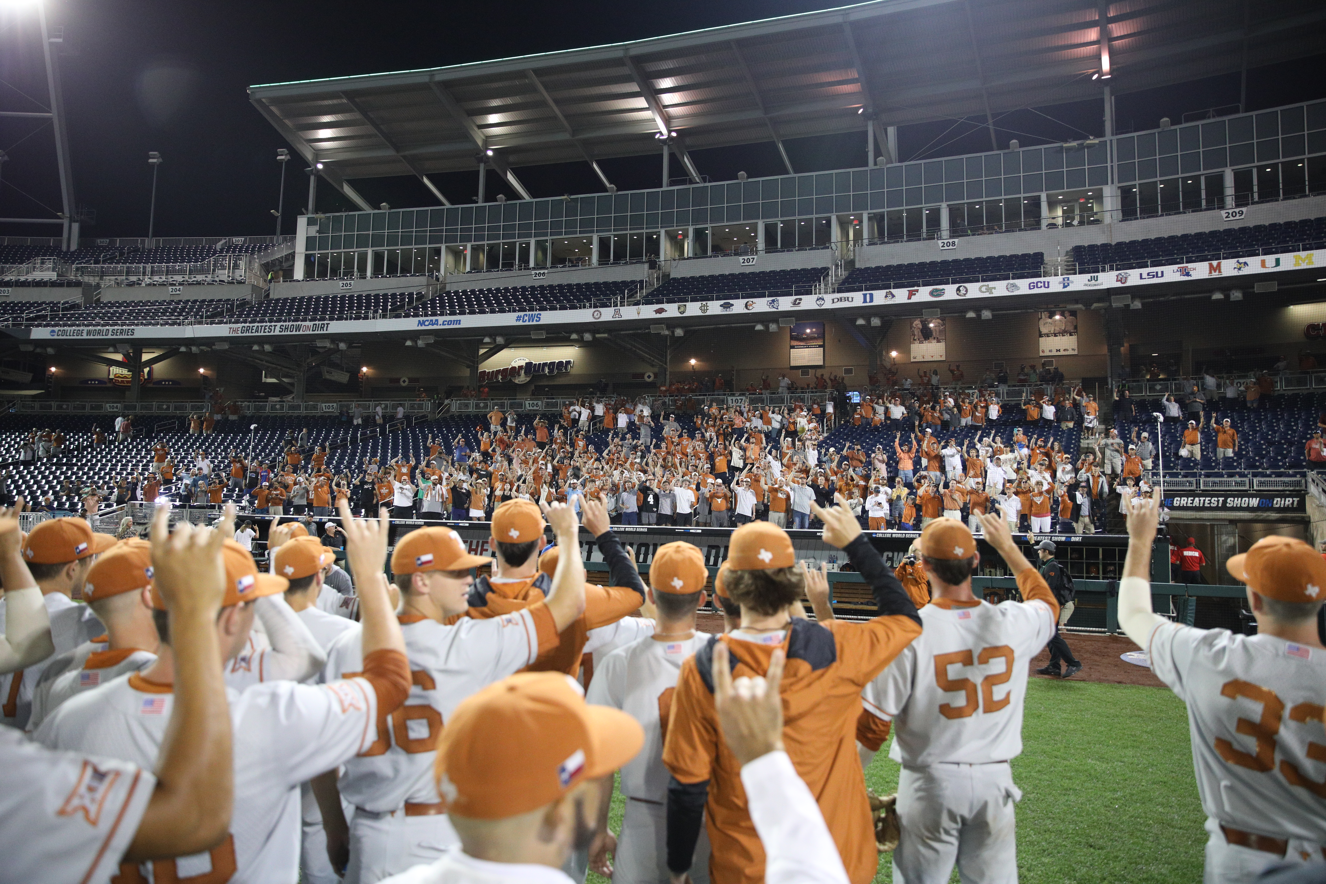 Highlights: Texas outlasts Mississippi State