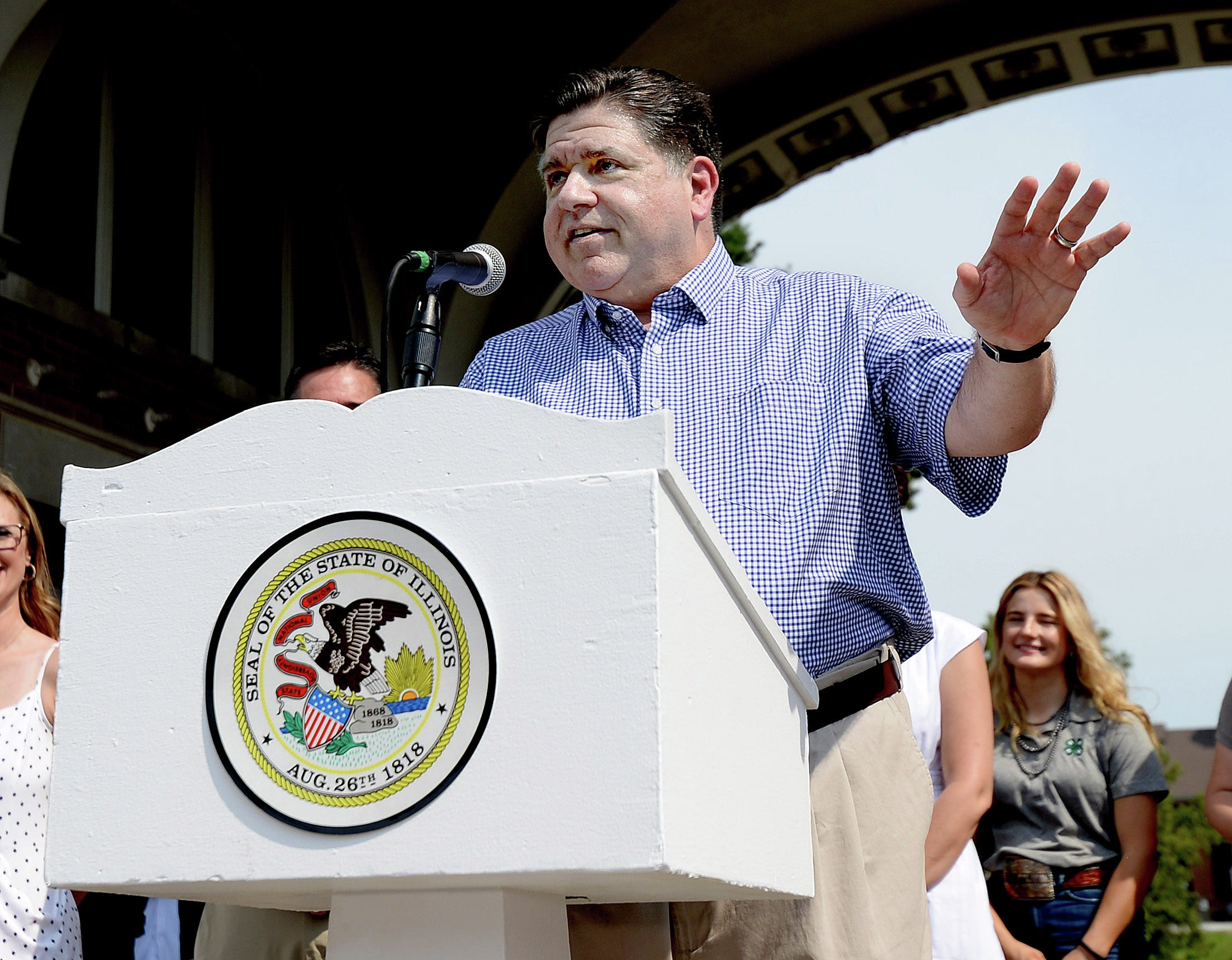 New poll reveals over half of Illinois residents unhappy with Pritzker