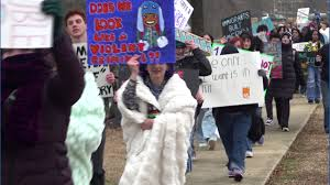 Alabama High Schoolers Have a Little ICE Protest - 2-5-26 episode artwork