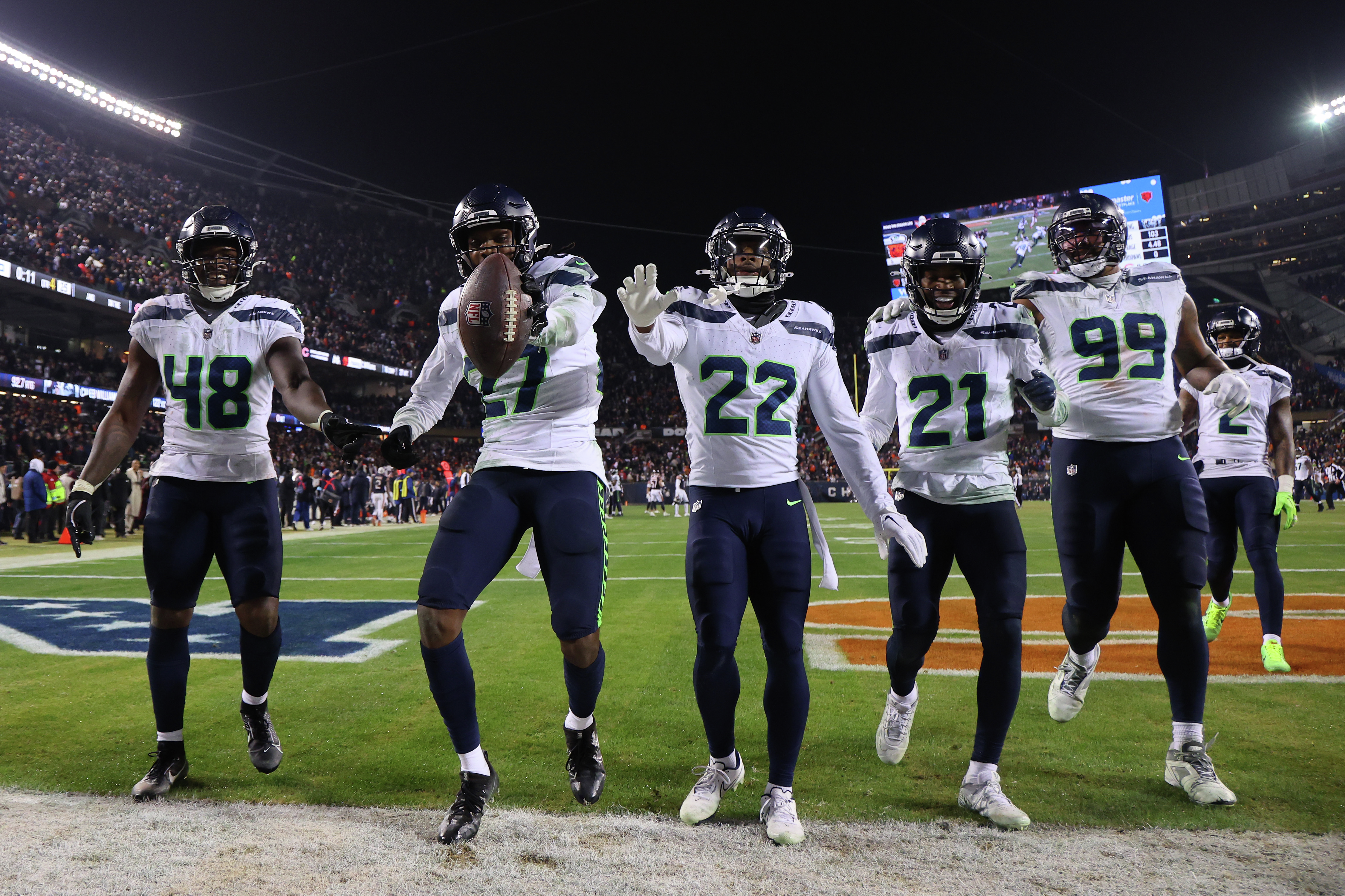 4Q SEA WOOLEN INT TO END GAME