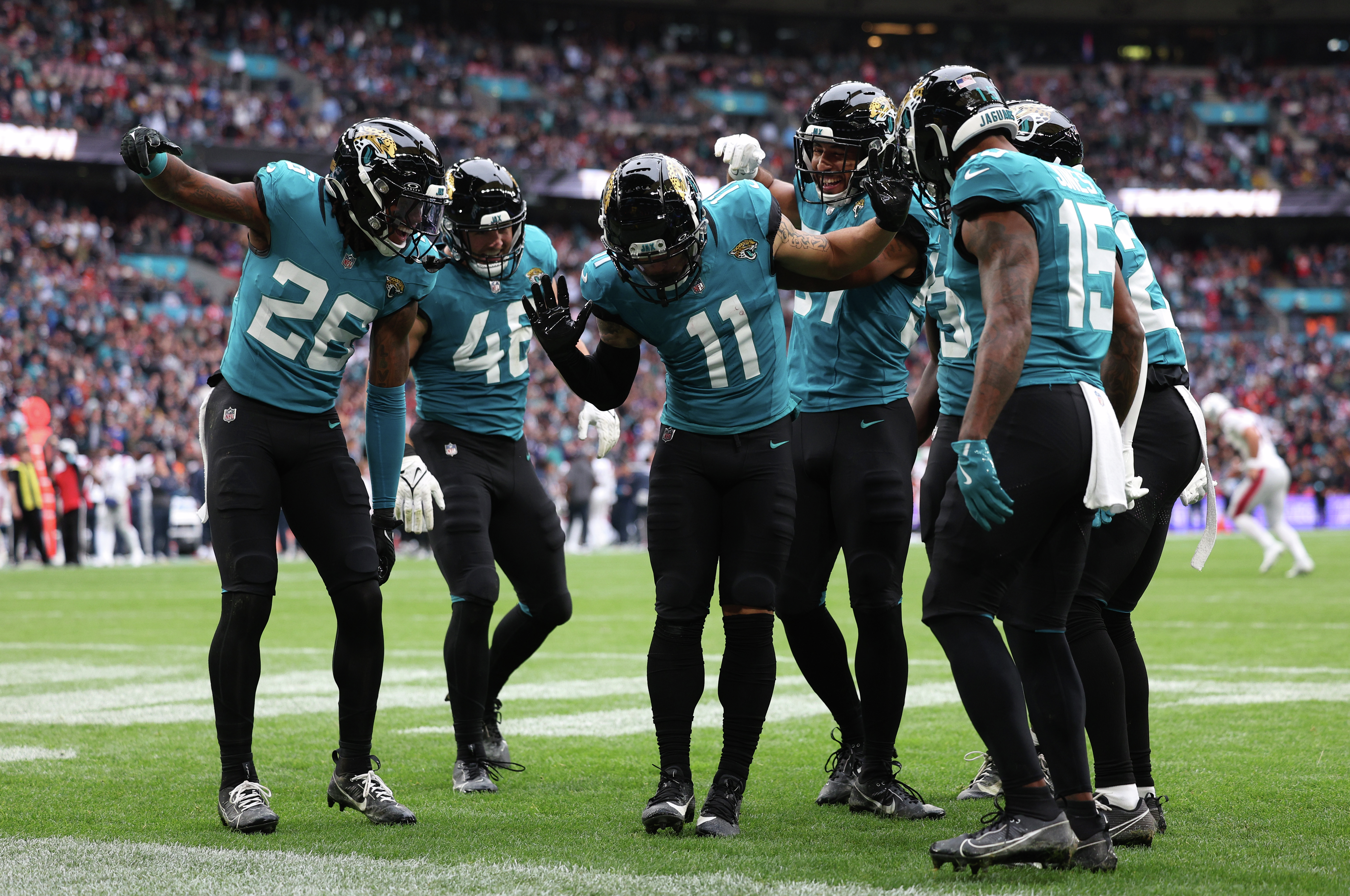 JAX 2Q 22-10 P. Washington 96-yd punt return TD