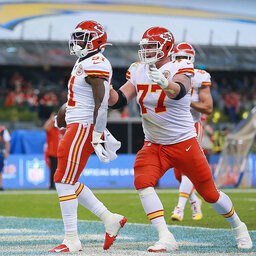 Highlights: Chiefs top Chargers 24-17 in Mexico City
