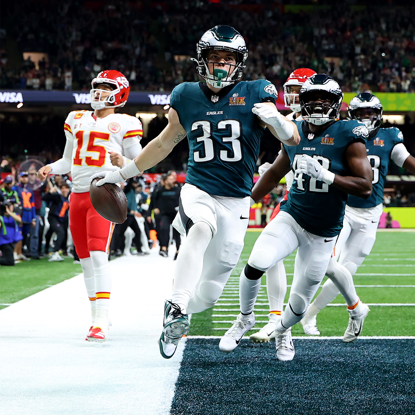 PHI 17-0 Cooper DeJean 38-yd INT return TD