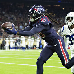 Highlights: Texans grab division edge with 20-17 win