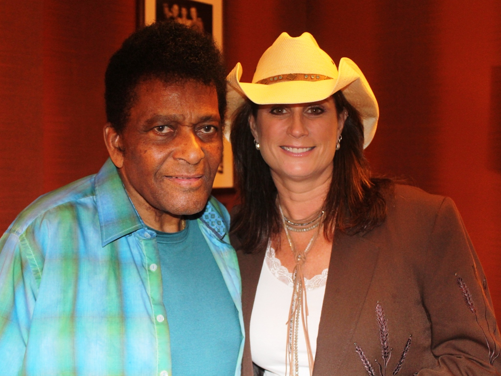Country Gold Backstage