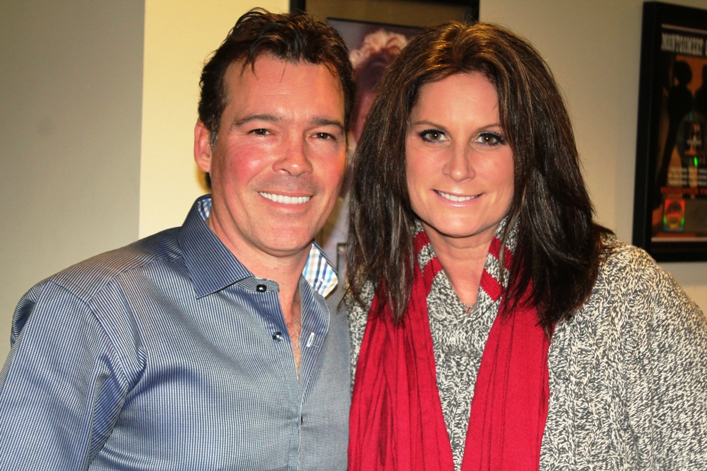 Country Gold Backstage