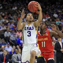 Highlight: Tremont Waters hits the lay-in with one second left to put LSU past Maryland 69-67