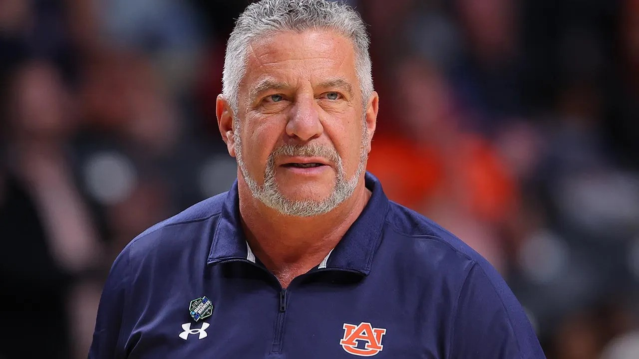 Dale and Auburn Basketball Head Coach Bruce Pearl discuss his outspoken defense of Israel and the backlash he's received as a result - 1-18-24