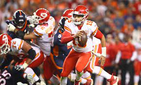 Chiefs Wire Podcast: Kansas City is ready for a sweep vs. Broncos | 10-26-23
