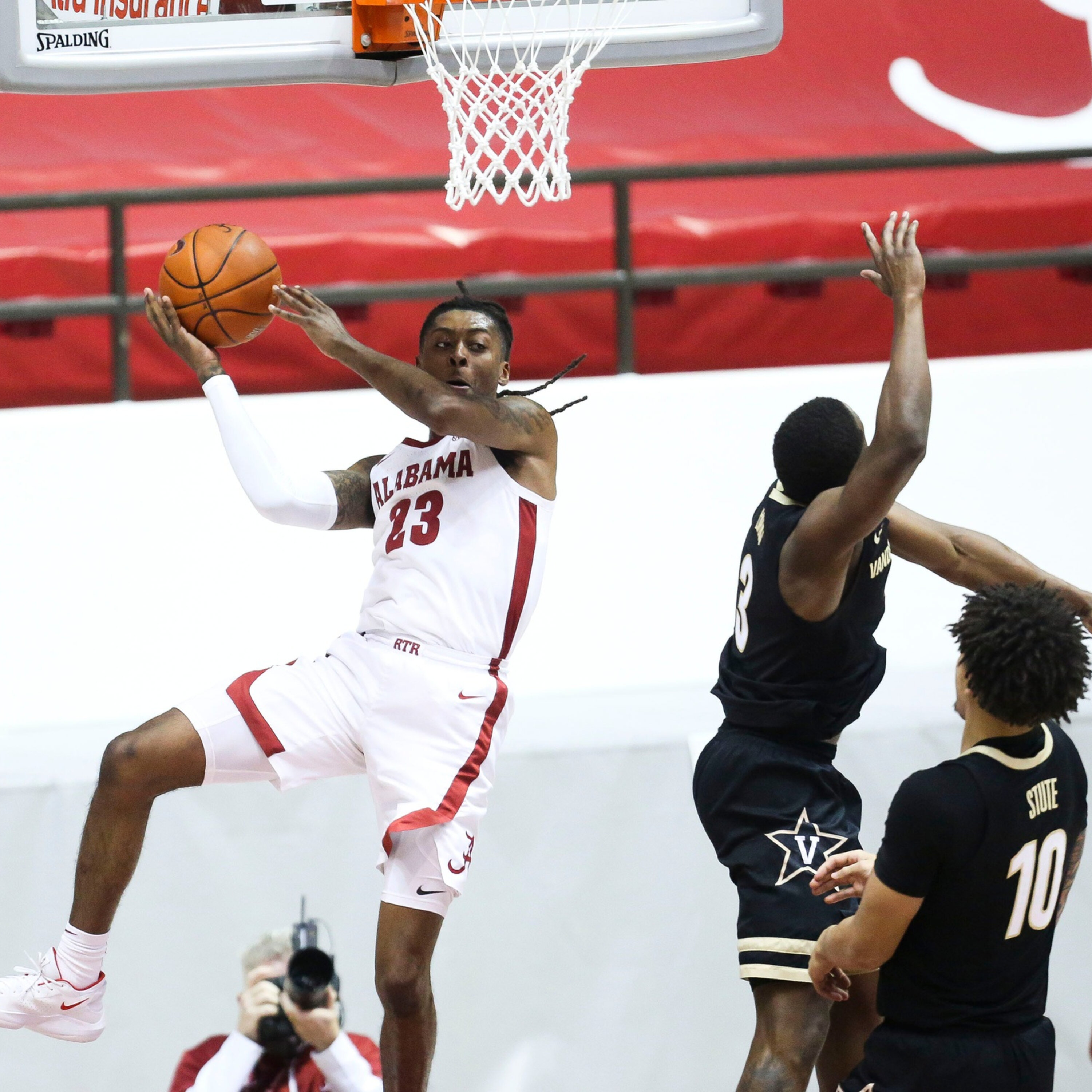 Alabama Basketball wins over UGA, VAN + big game against ARK - The Bama Beat #397 Alabama Basketball wins over UGA, VAN + big game against ARK - The Bama Beat #397