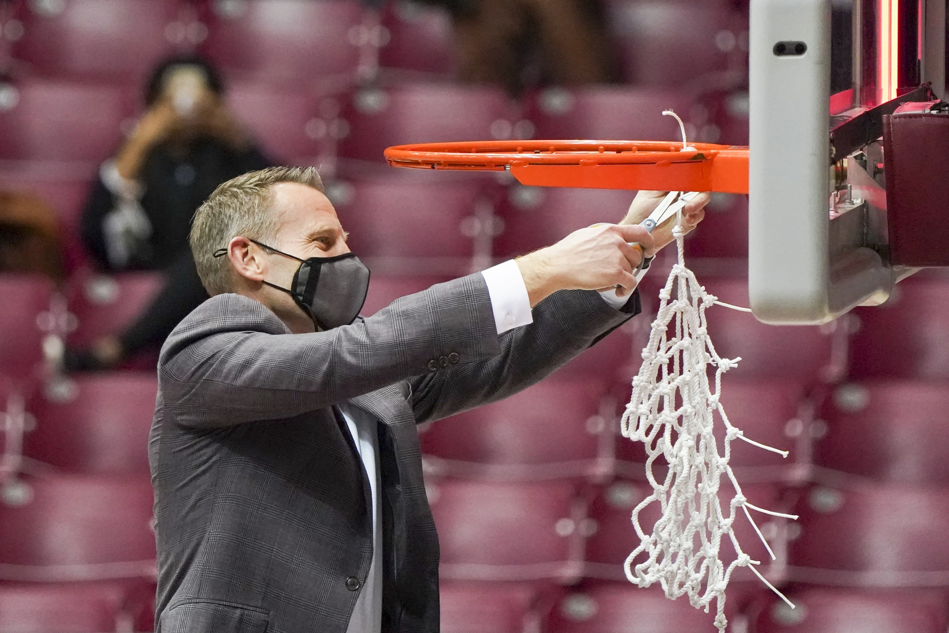 Alabama Basketball: SEC title secured, Iron Bowl win - The Bama Beat #401