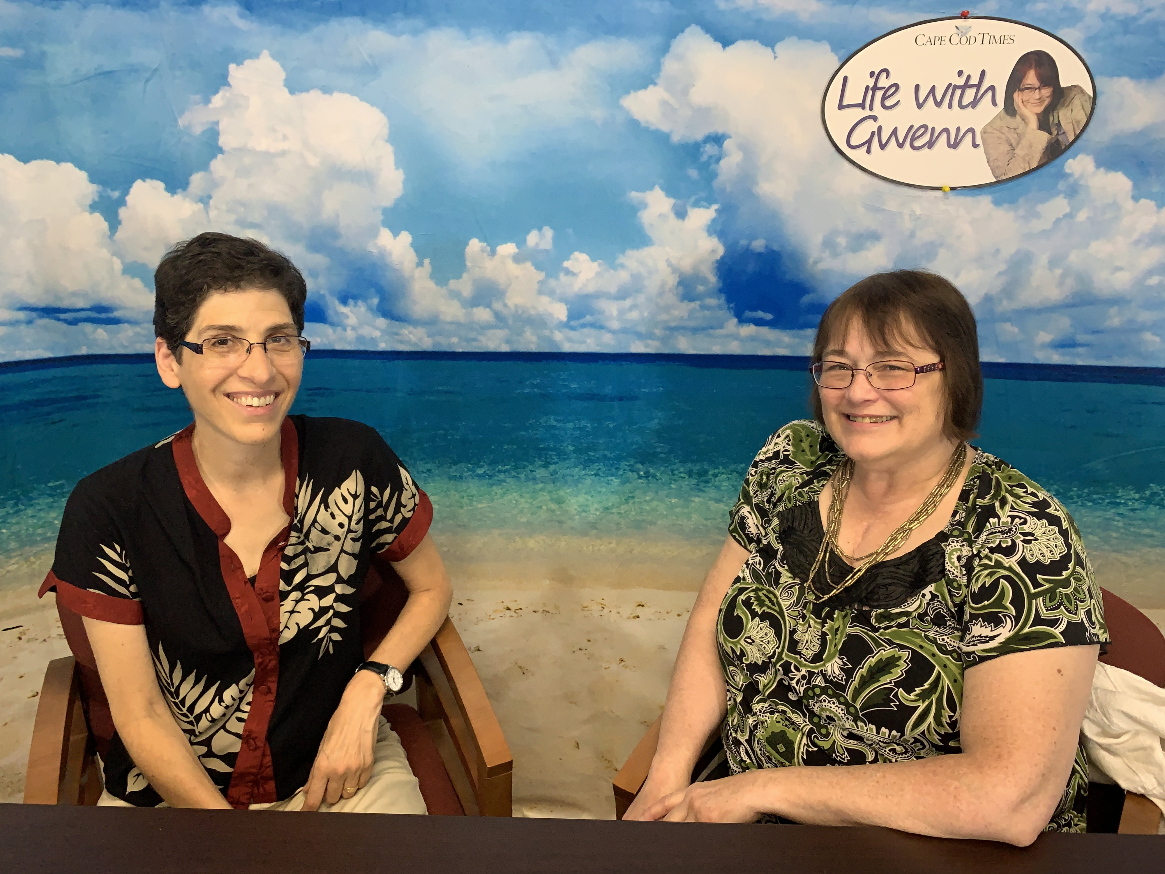 See an acupuncture demonstration on 'Life with Gwenn' episode artwork