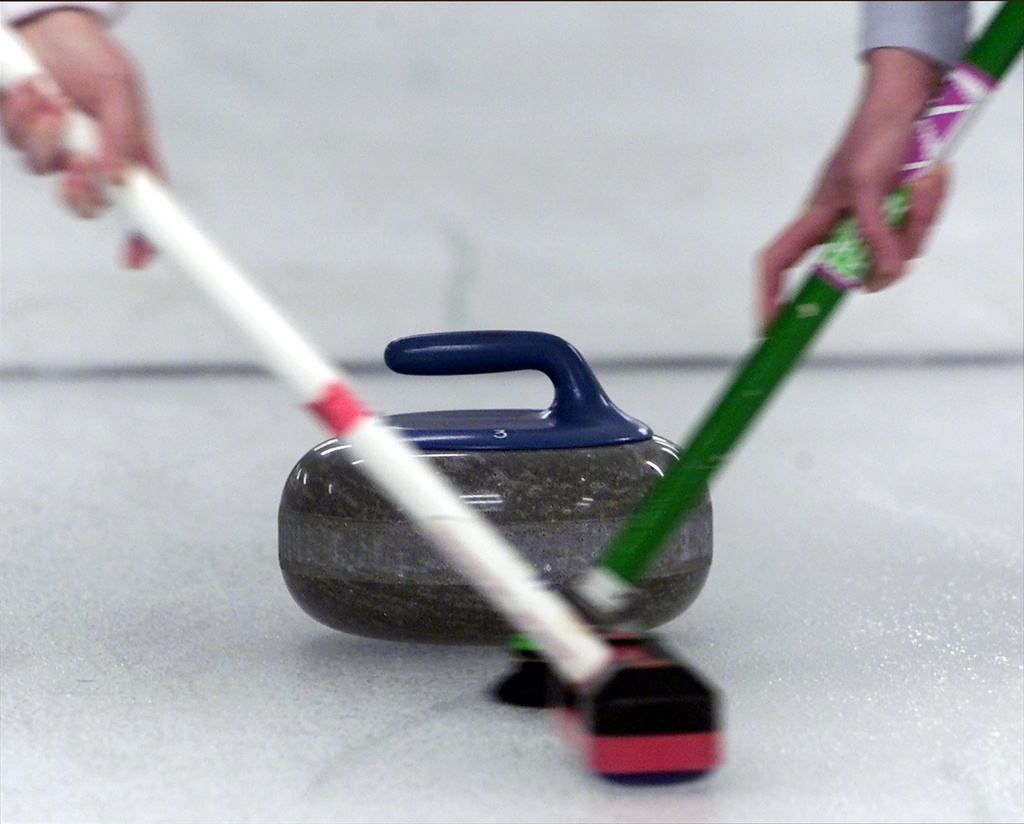 Fun Show 21: Learn to curl, plus Swedish band in Harwich! episode artwork