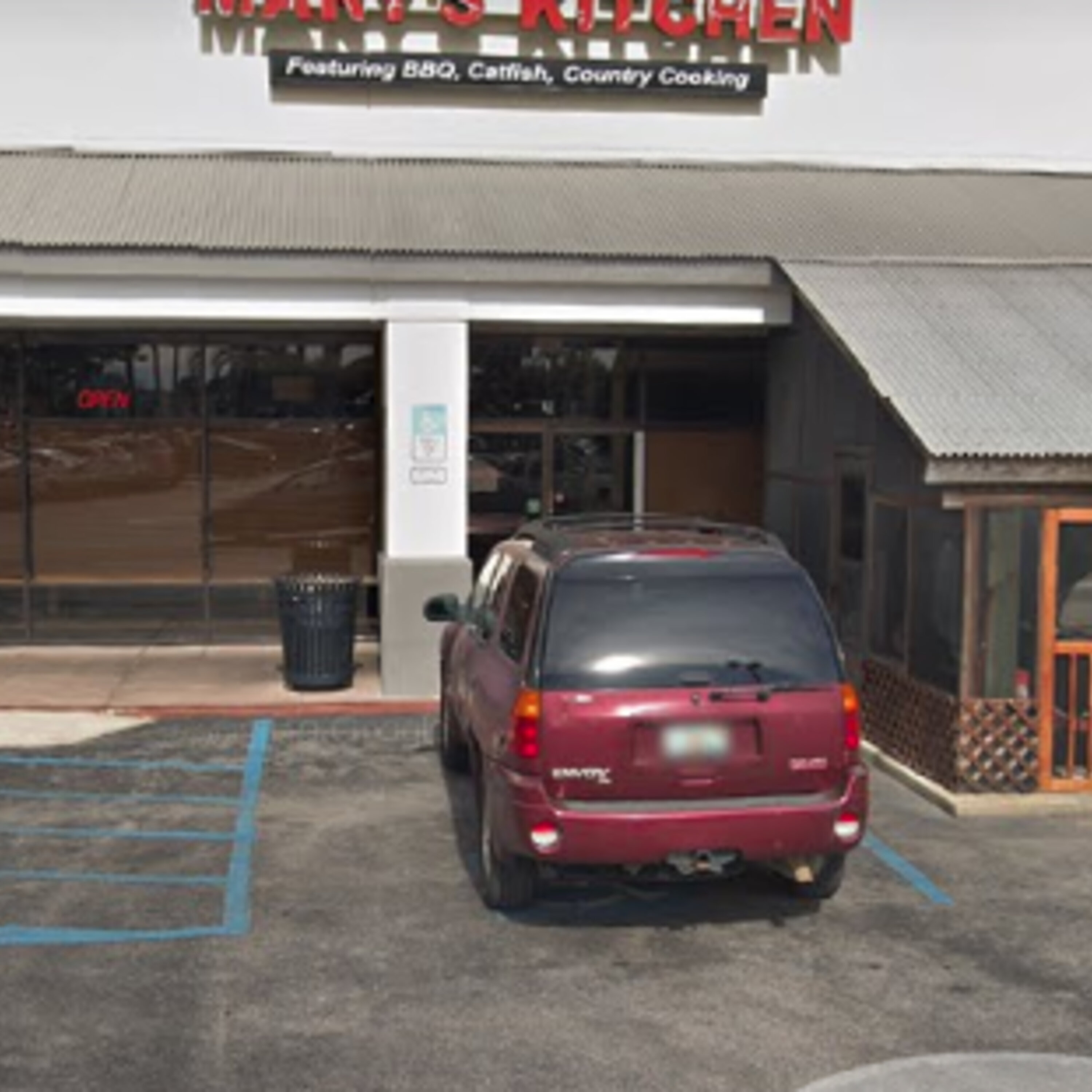 LISTEN: Cockroach discovery closes FWB restaurant for a day