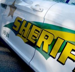 LISTEN: Teen says man tried to lure her into van