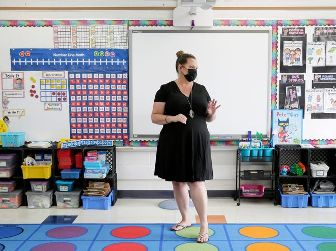 Which Columbus-area schools are requiring masks?