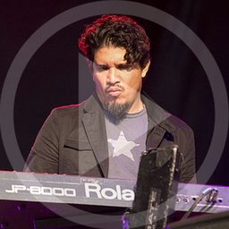 INTERVIEW:  Rob Garza of Thievery Corporation