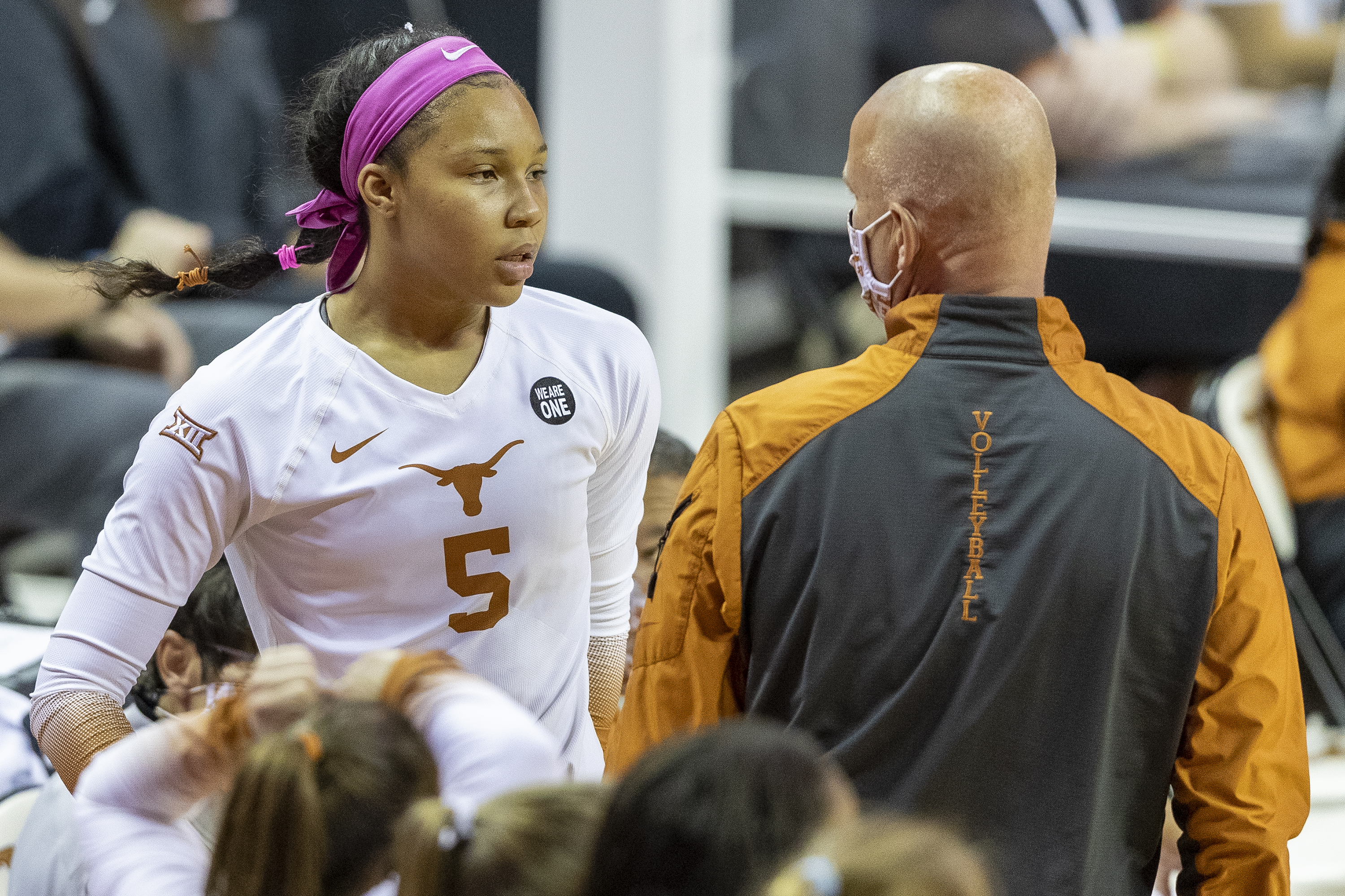 UT Volleyball addresses how it addressed "The Eyes of Texas"