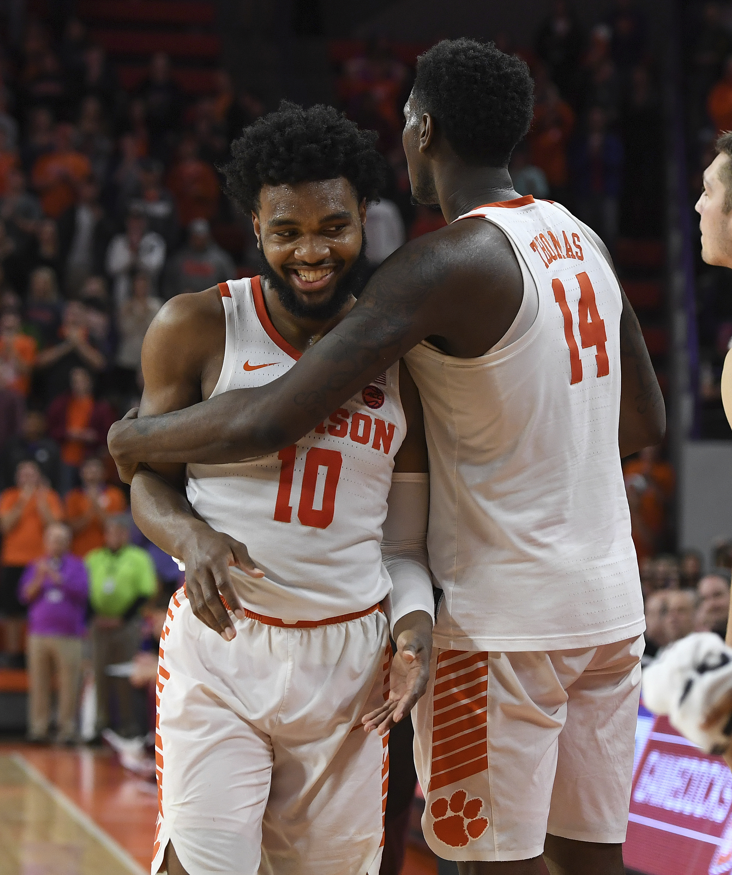 Clemson men, Lady Gamecocks gear up for Sweet 16 episode artwork