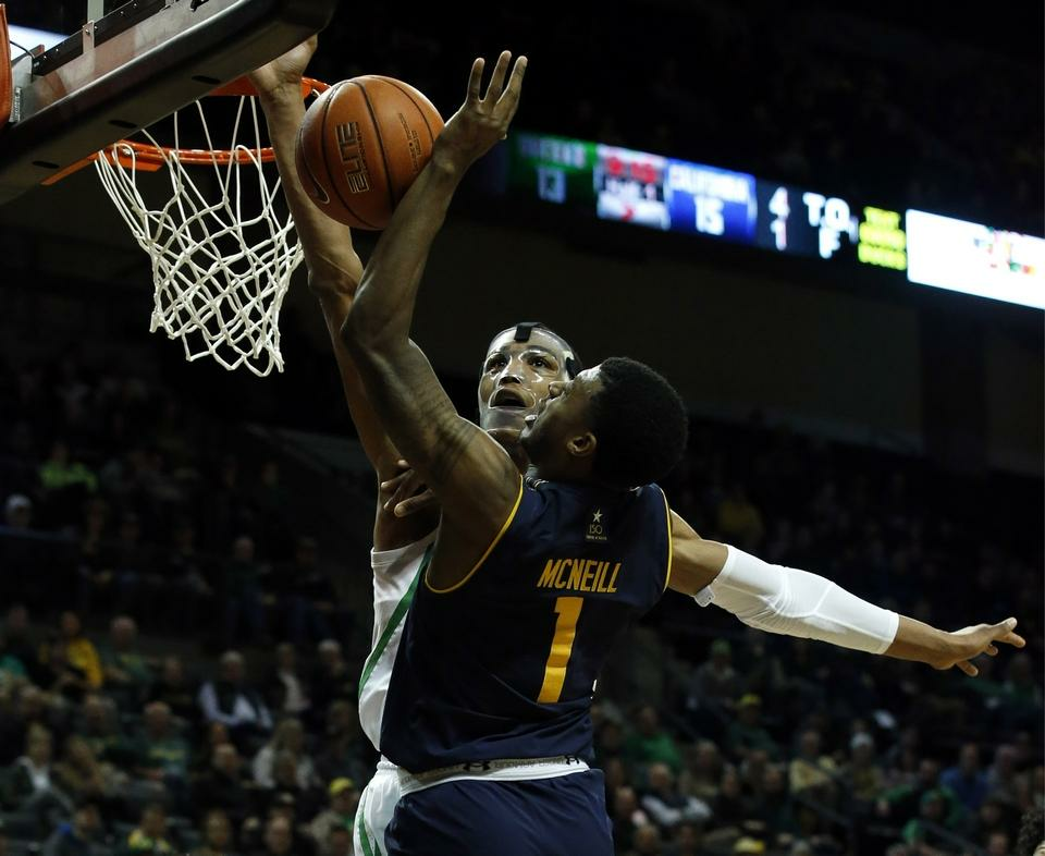 Steve and Ryan dissect Oregon basketball and football