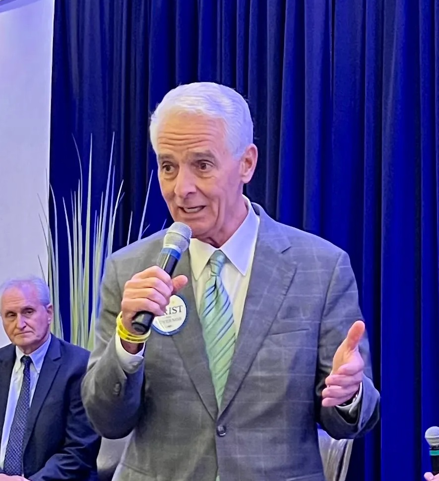 Florida gubernatorial candidate Charlie Crist says DeSantis appealing to 'hard right, toothless crowd'