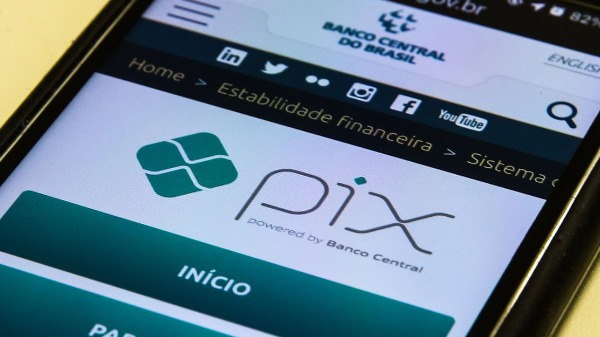 PIX' bate recorde com movimentações de R$ 200 milhões em apenas um dia