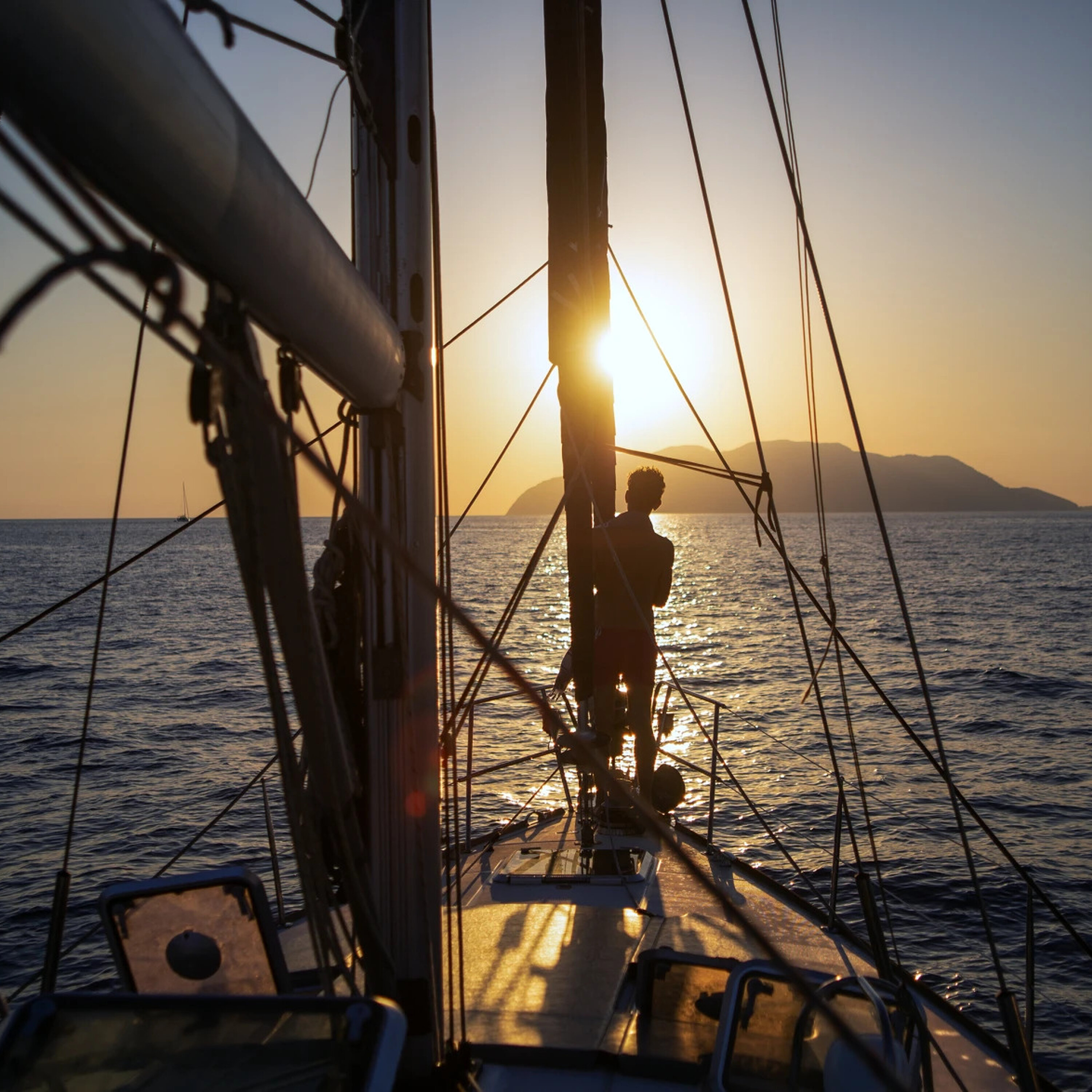 What draws these Connecticut adventurers to the sea?