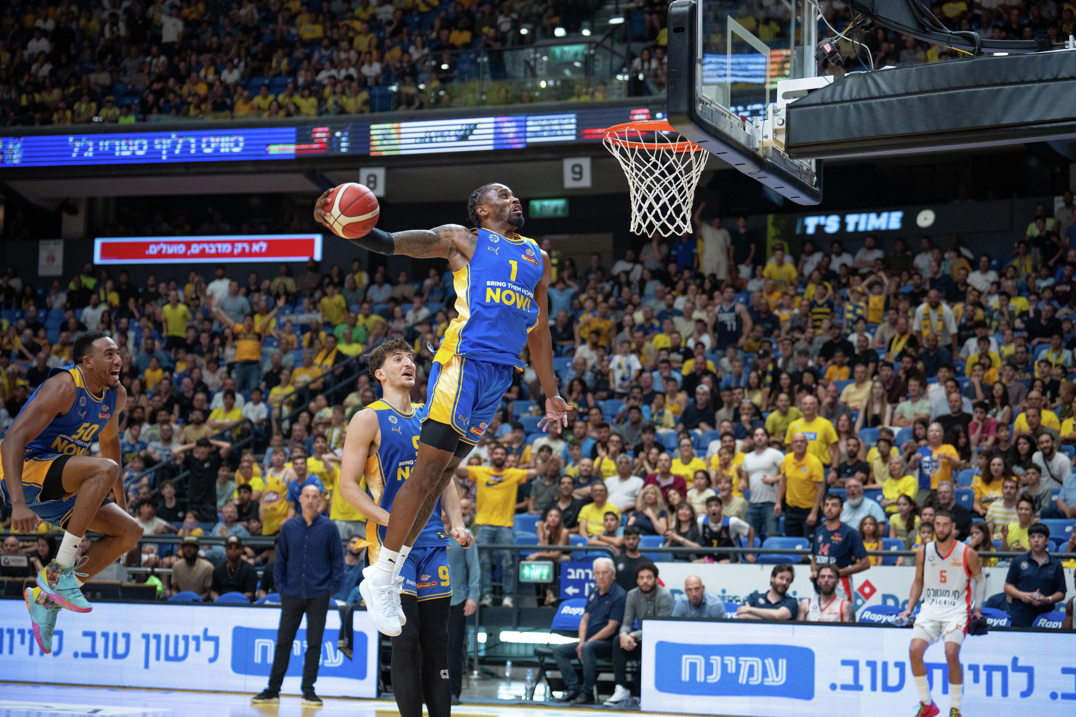 שם המשחק : אגרסיביות