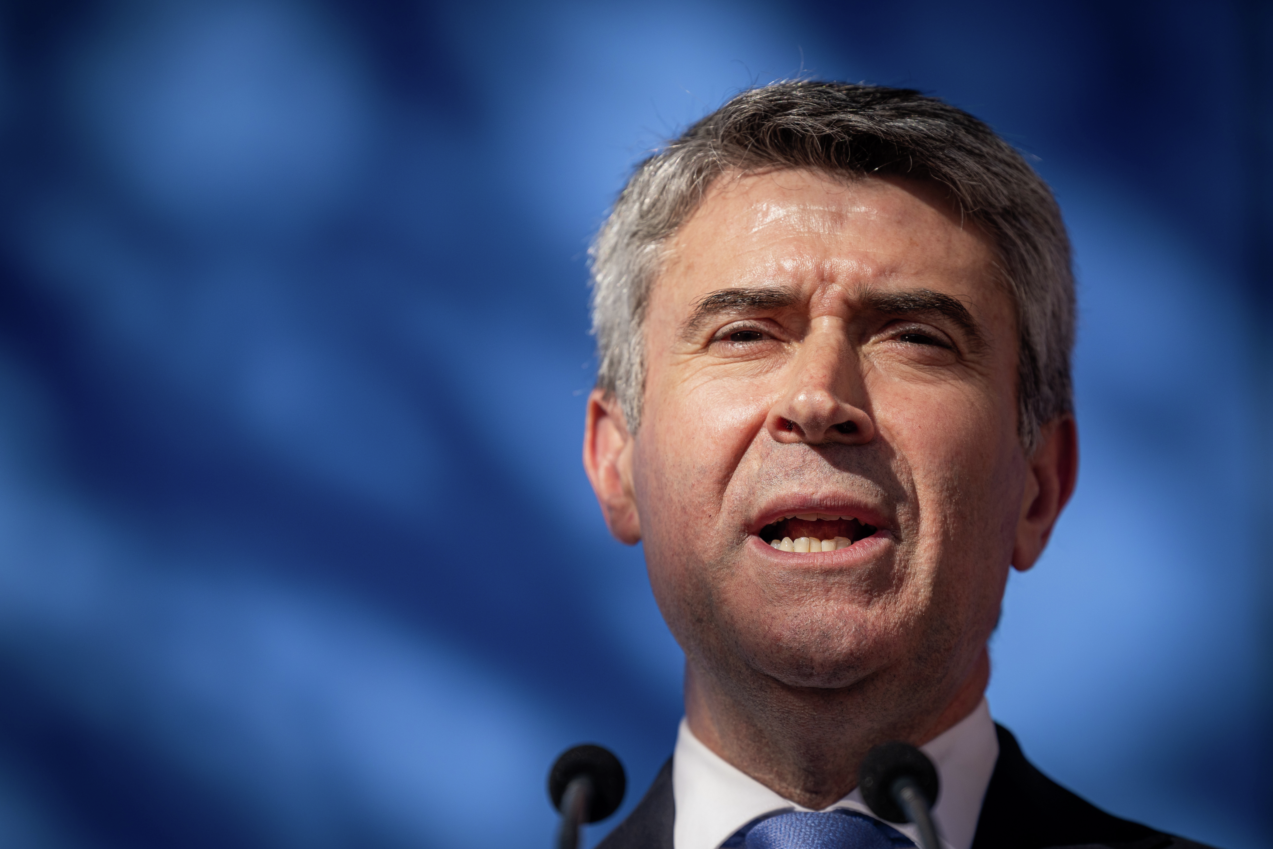 José Luís Carneiro vai salvar o PS?