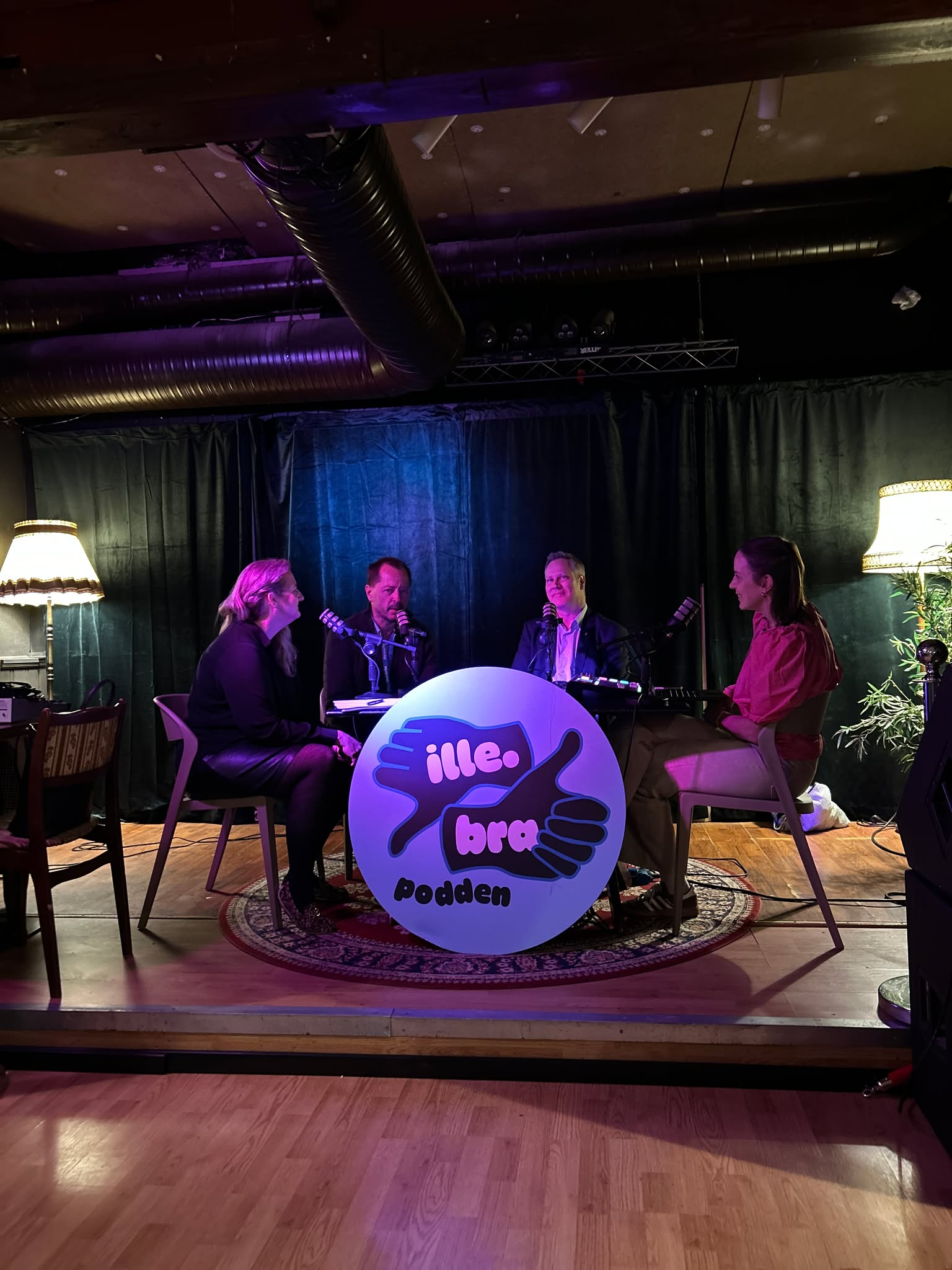 Live fra Naboens Pub 