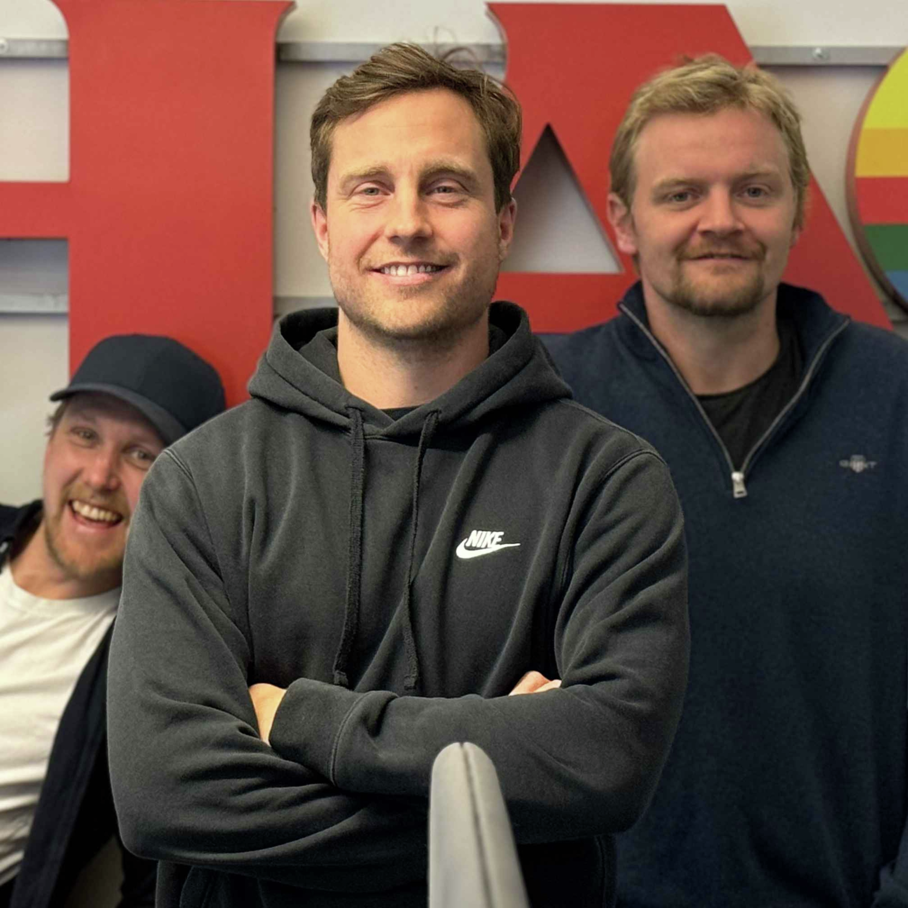 # 138 Runden med puckpodden (og Øksnes)