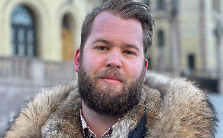 SVELLE: På innsiden av Ap/Sp-regjeringen og alle triksene fra en luring på vei ut av politikken