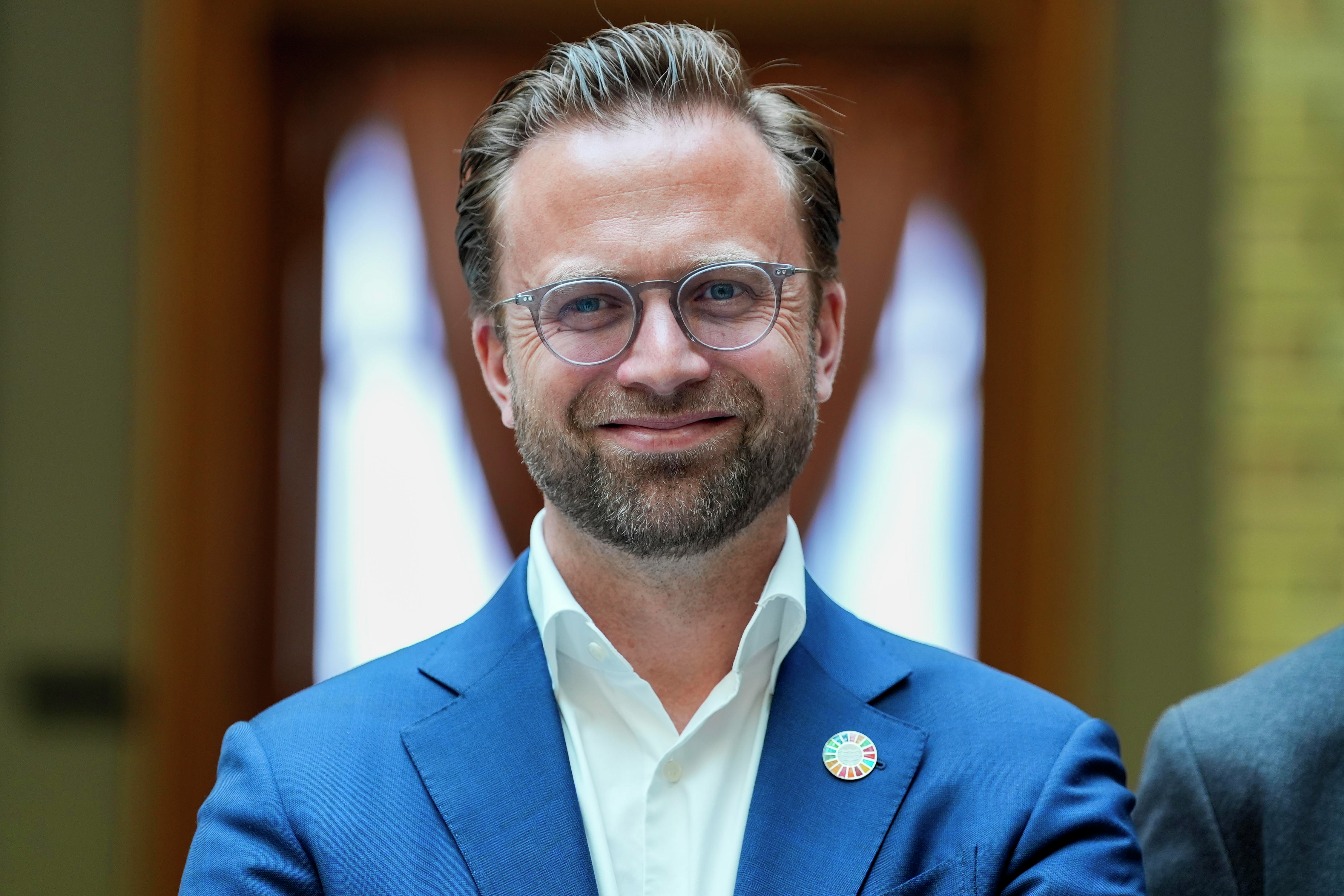 ASTRUP: Plan for et nytt Høyre, «helt utenkelig» at ikke Ap-politikerne visste at de løy, og Stoltenbergs ferie