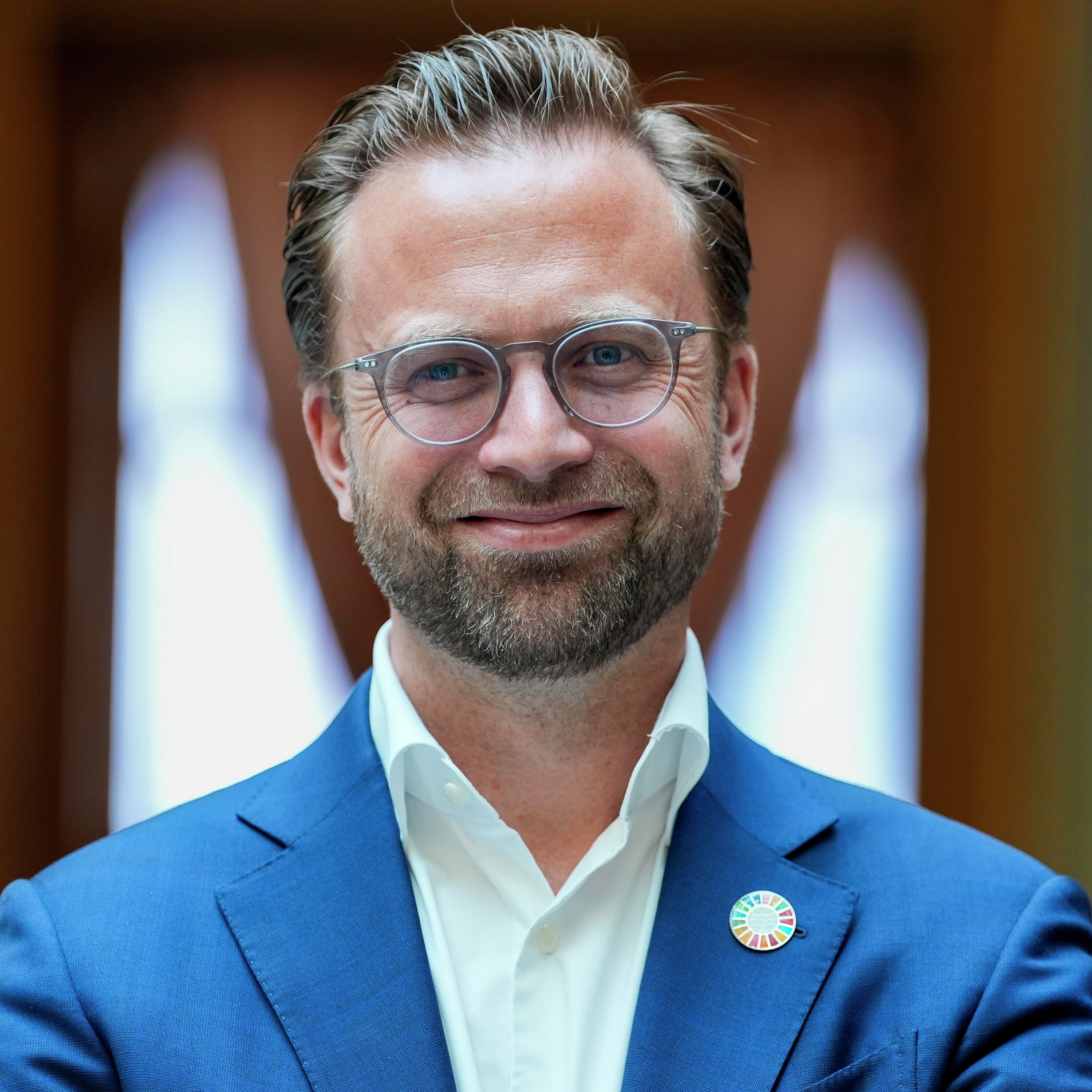 ASTRUP: Plan for et nytt Høyre, «helt utenkelig» at ikke Ap-politikerne visste at de løy, og Stoltenbergs ferie