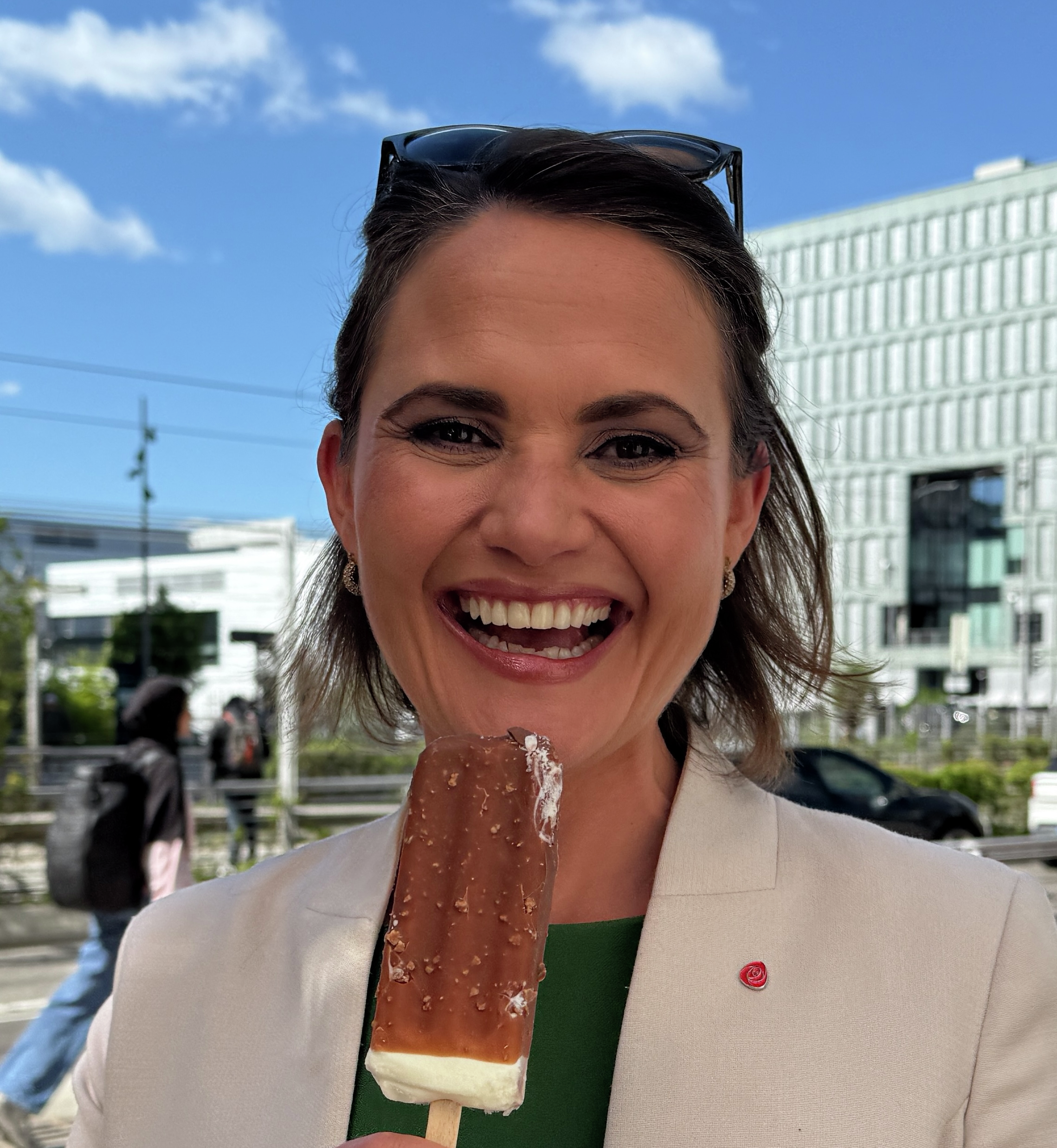NESSA NORDTUN: Ber til Jesus, skjelte ut SoMe-gigantene og kampen for at barn skal få være barn. episode artwork