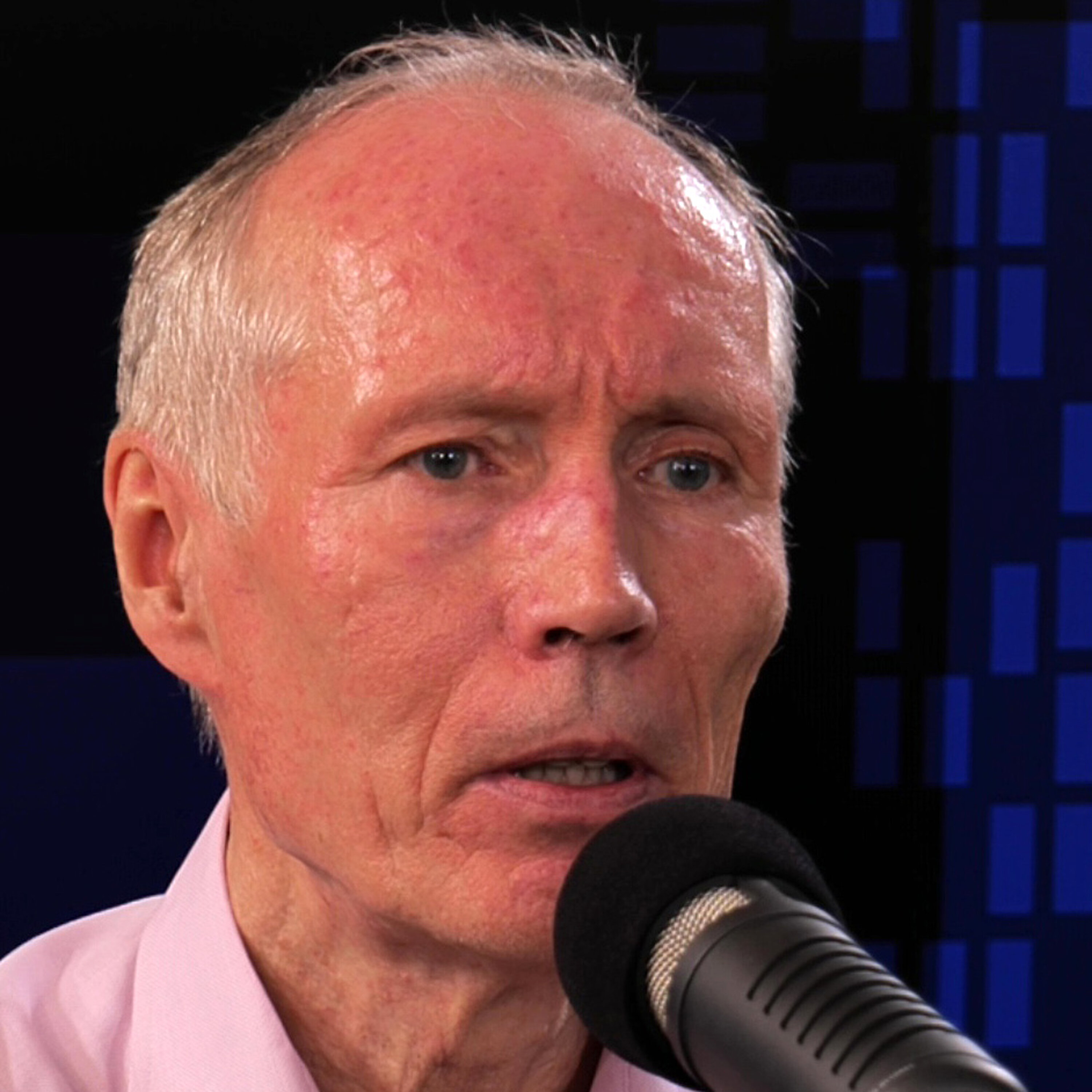 Stavrum & Eikeland Podcast: Asylsystemet er på et bristepunkt – Europa vil følge USA og stenge grensene Stavrum & Eikeland episode image