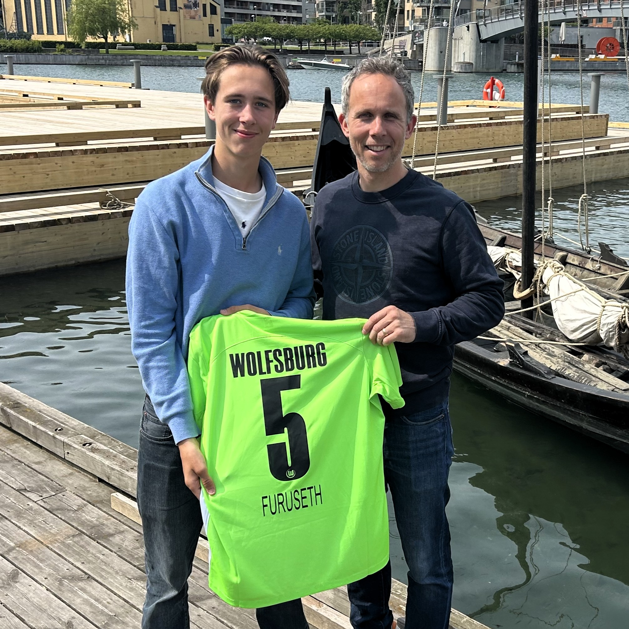 Truls (16) flytter til Tyskland for å leve fotballdrømmen episode artwork