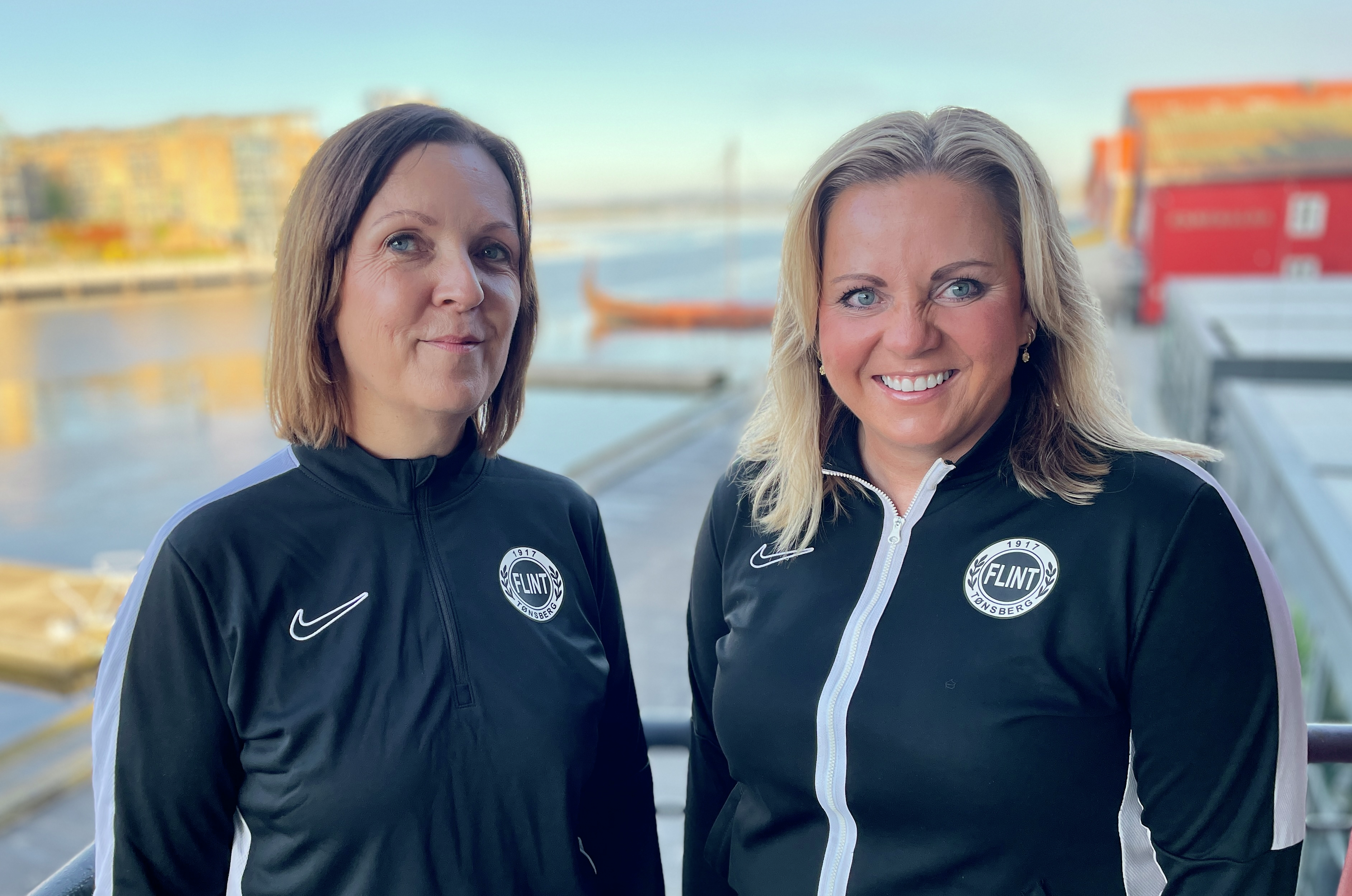 Nina og Mona holder styr på fylkets største fotballklubb episode artwork