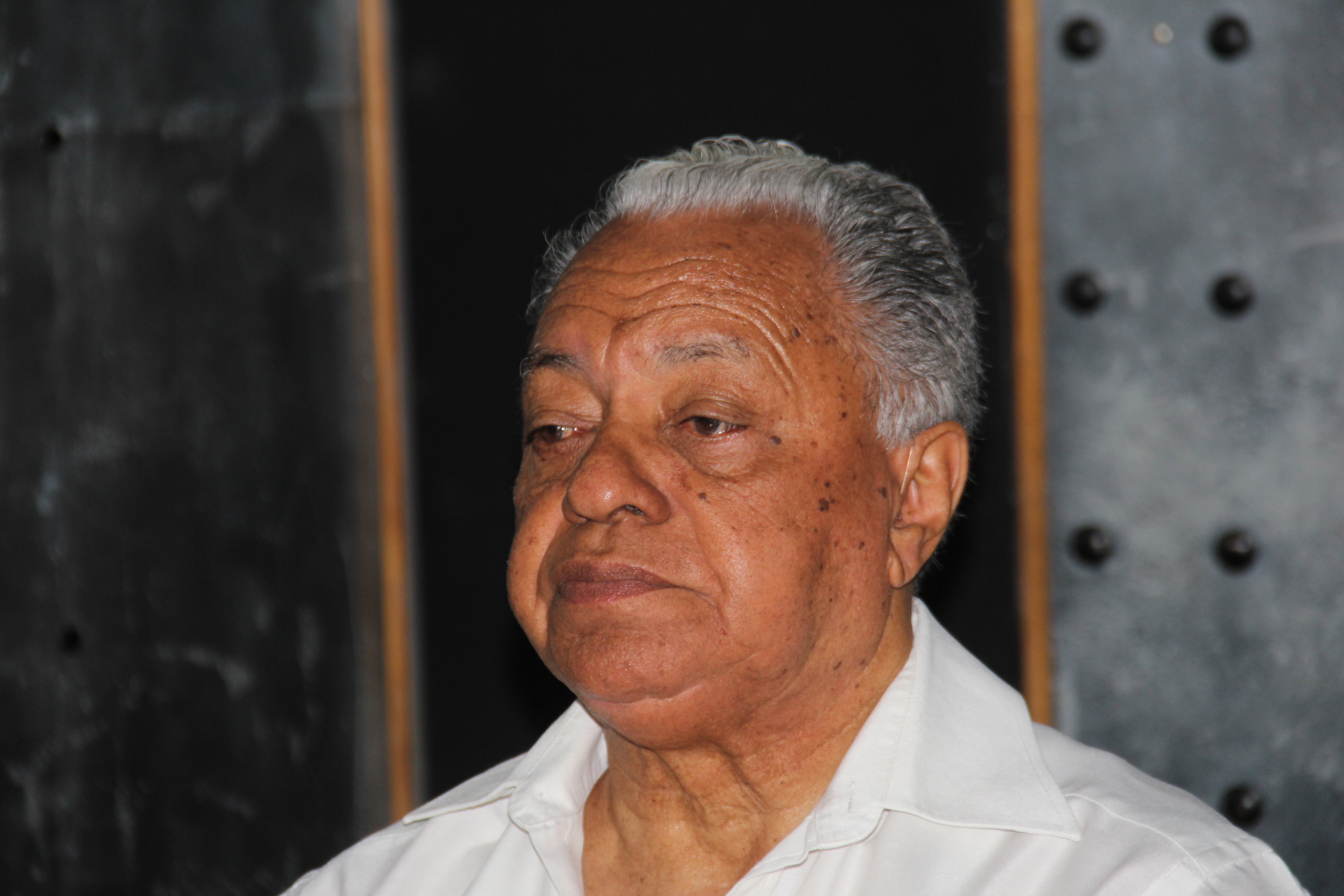 Pide cambiar modelo ante incremento en 49.9 % de la deuda