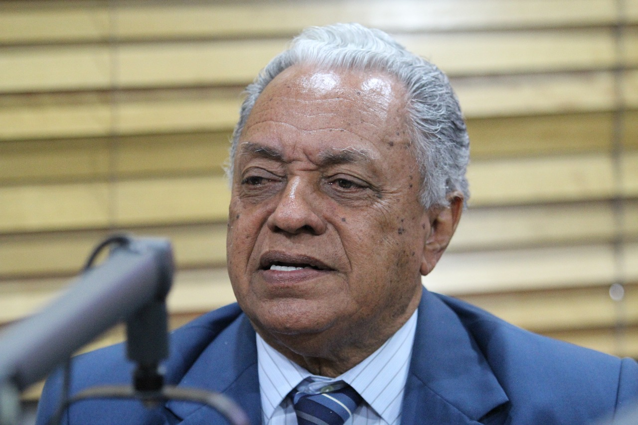 Declaraciones de Grimaldi tienen sello del pasado