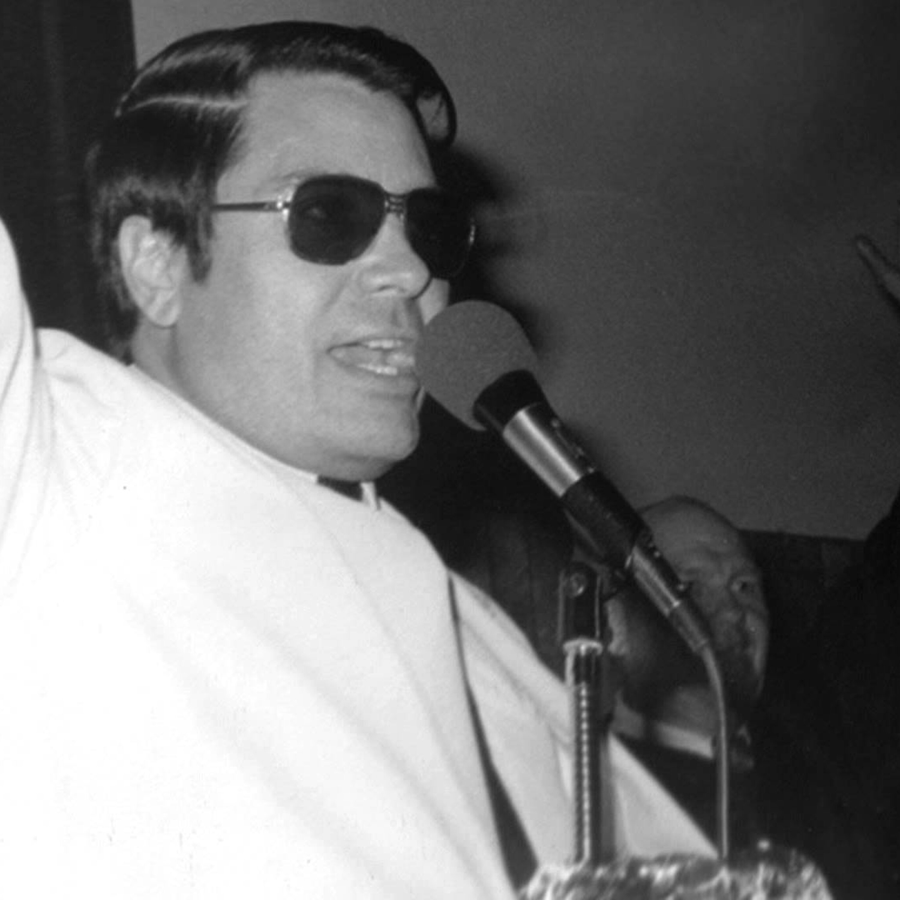 Episode 55: Vejen mod Jonestown Del 1: Den karismatiske Jim Jones