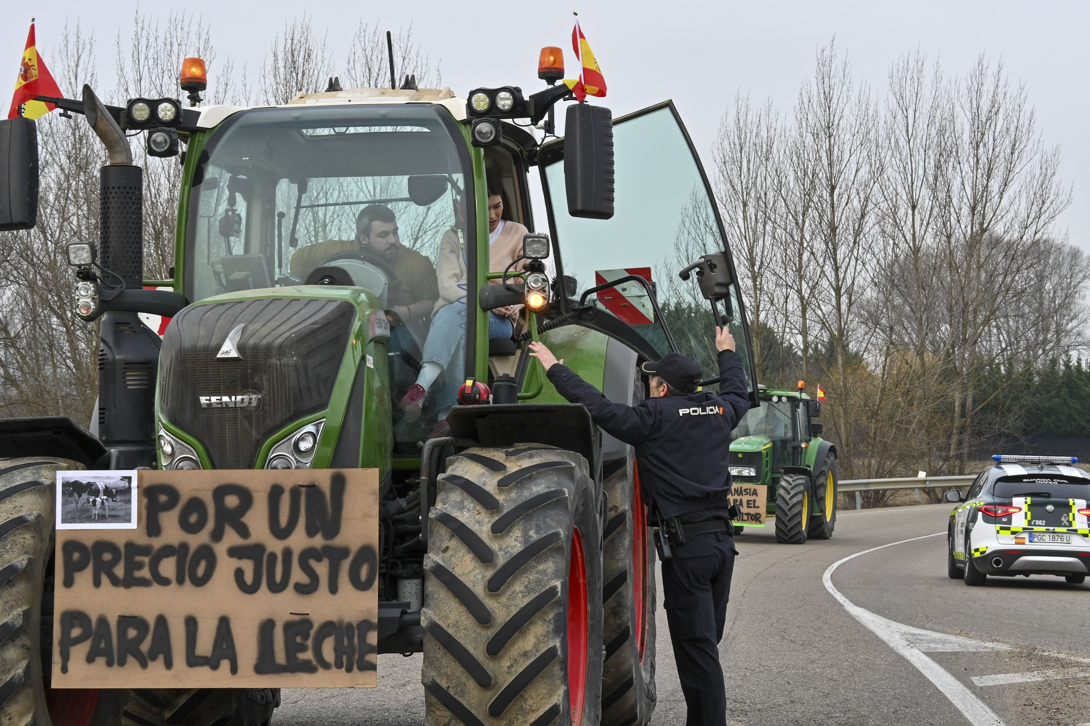 La tractorada colapsa las principales carreteras de España en `Las Claves del Día´