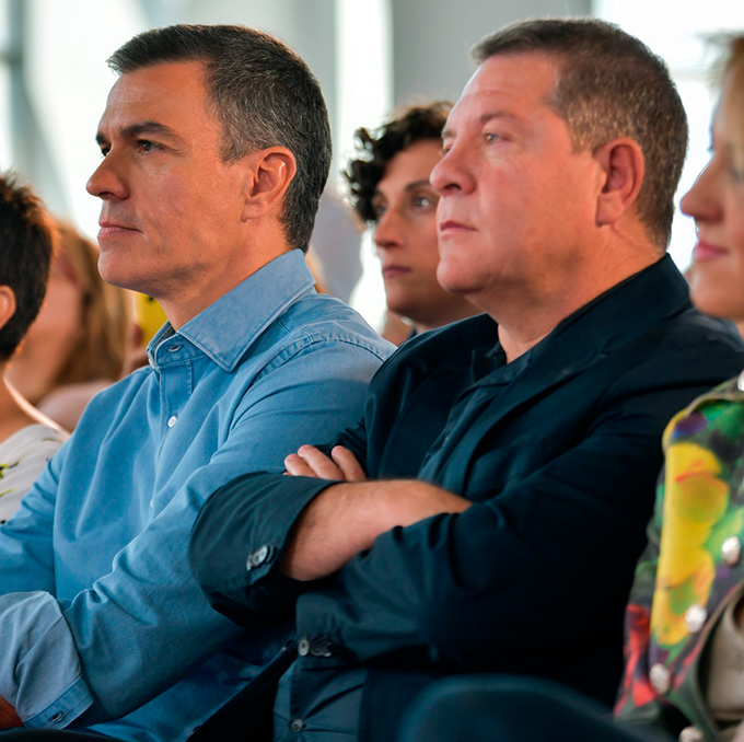 La cortina de humo de Sánchez y la pulla de Page en 'Las claves del día' (20/02/2024)